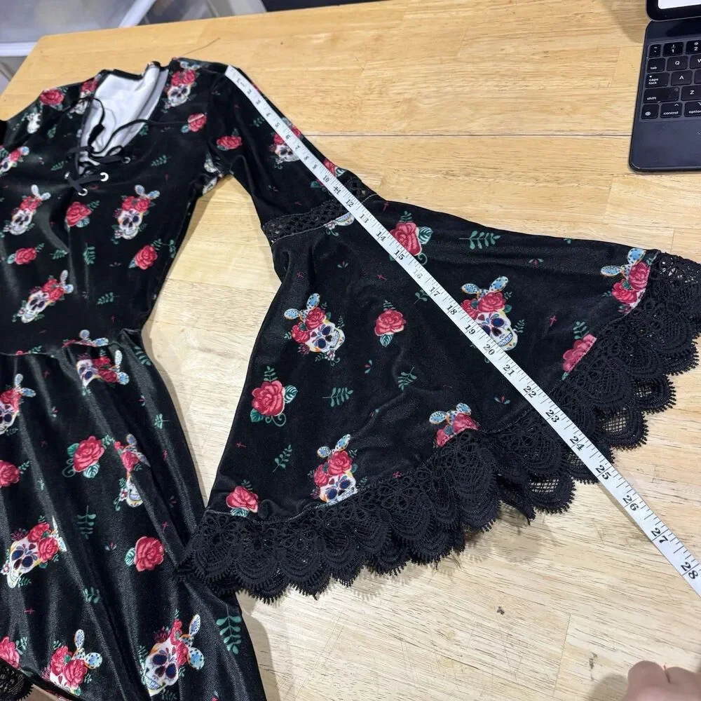 Gothic Black Velvet Sugar Skull Floral Lace Trim Dress Costume Goth Grunge Small - Picture 12 of 13